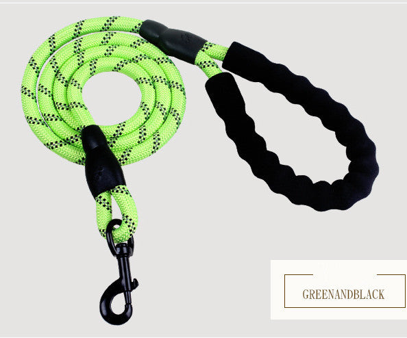 Walk with Confidence! Reflective Dog Leash for Secure, Comfortable Walks - Pet Paws